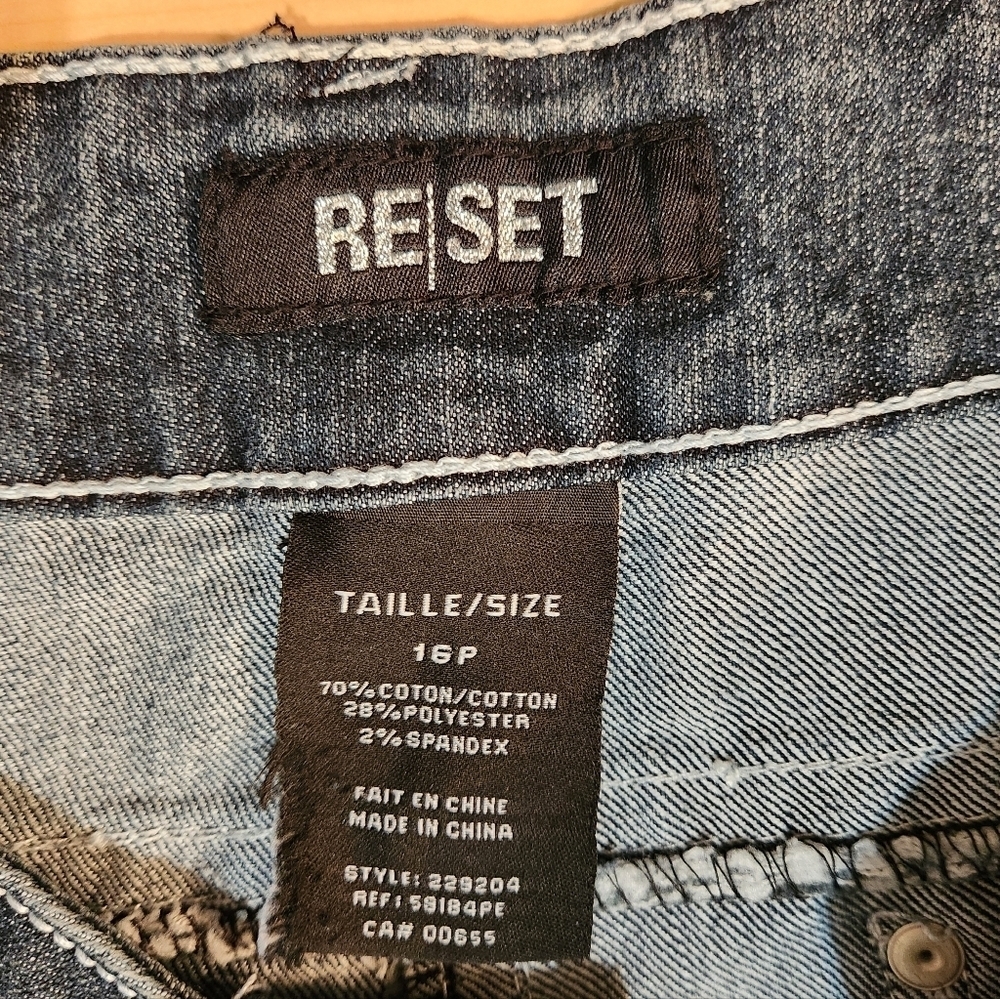 RESET Dark Wash Cropped Kick Flare Jeans Dual Button Fly Embroidered Pocket SZ16 - Picture 3 of 9